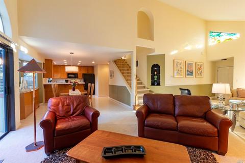 112 Los Robles Ave, Windsor, CA 95492 photo 13