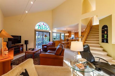 112 Los Robles Ave, Windsor, CA 95492 photo 10