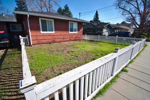 814 5th St W, Sonoma, CA 95476 photo 2