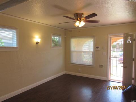 742 Indiana St, Vallejo, CA 94590 photo 2