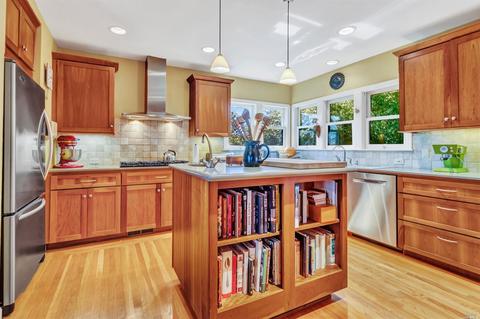 1250 E 3rd St, Benicia, CA 94510 photo 23