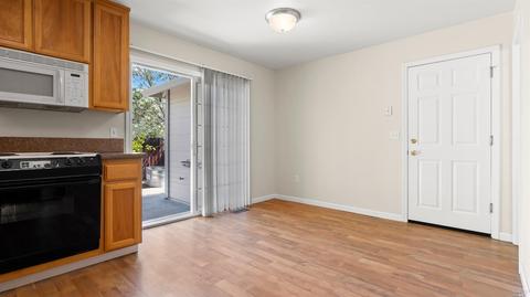 323 Edith St, Petaluma, CA 94952 photo 9