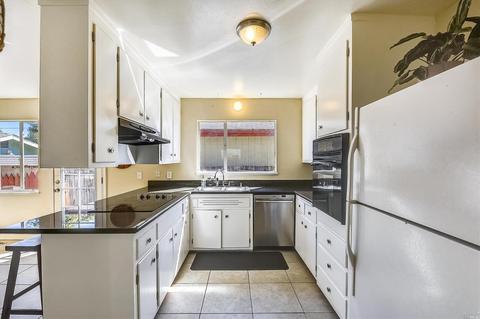 1016 Ohio St, Vallejo, CA 94590 photo 7