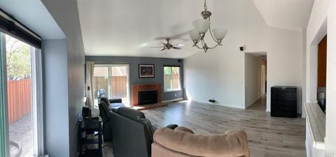 182 Espana Way, Windsor, CA 95492 photo 2