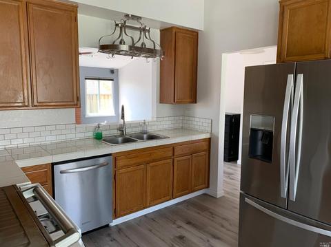 182 Espana Way, Windsor, CA 95492 photo 7