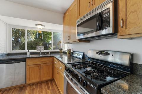 2138 Still Ct, Fairfield, CA 94533 photo 15