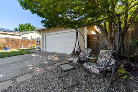 2138 Still Ct, Fairfield, CA 94533 photo 7