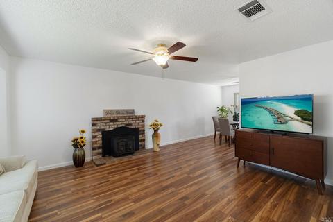 2138 Still Ct, Fairfield, CA 94533 photo 10