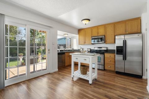 2138 Still Ct, Fairfield, CA 94533 photo 2