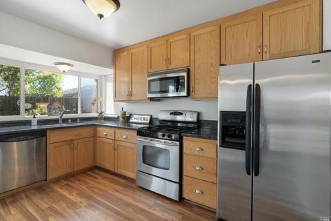 2138 Still Ct, Fairfield, CA 94533 photo 13