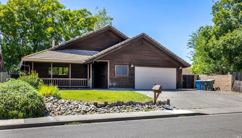 1185 Dawson Dr, Dixon, CA 95620 photo 1