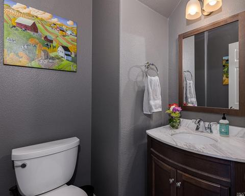 352 Jacquelyn Ln, Petaluma, CA 94952 photo 10