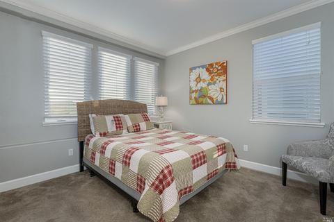 352 Jacquelyn Ln, Petaluma, CA 94952 photo 18