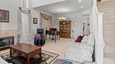 376 E School St, Cotati, CA 94931 photo 4