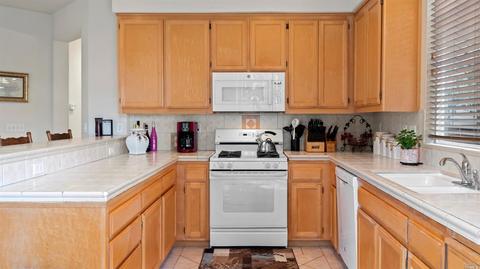 376 E School St, Cotati, CA 94931 photo 12