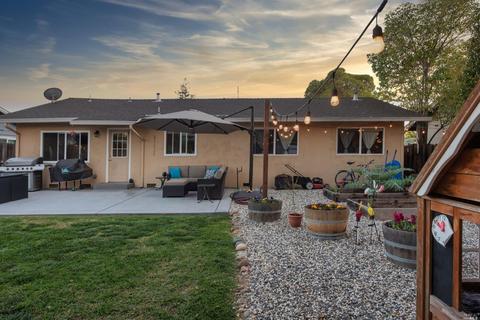 932 Windsor St, Napa, CA 94558 photo 16
