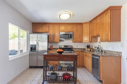 932 Windsor St, Napa, CA 94558 photo 7