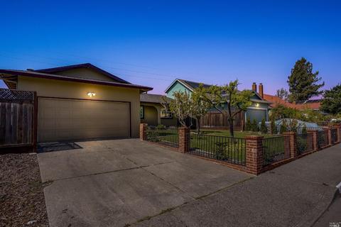 1649 E Madison St, Petaluma, CA 94954 photo 1