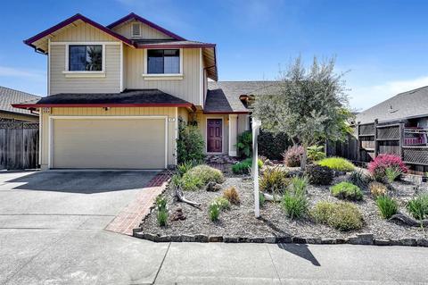 870 Natalie Dr, Windsor, CA 95492 photo 2