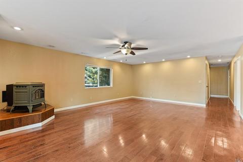 485 Luce Ave, Ukiah, CA 95482 photo 3