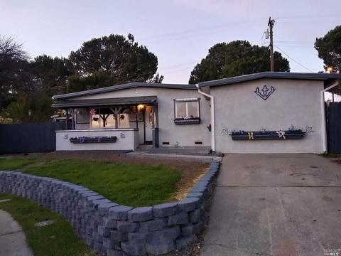 2066 Bristol Ln, Fairfield, CA 94533 photo 2
