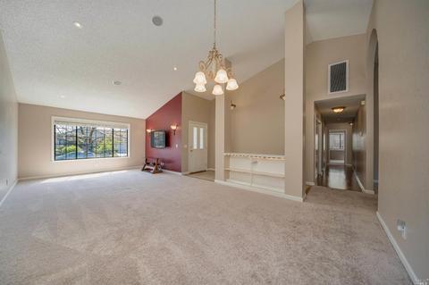 105 Beatrice Ct, Windsor, CA 95492 photo 2