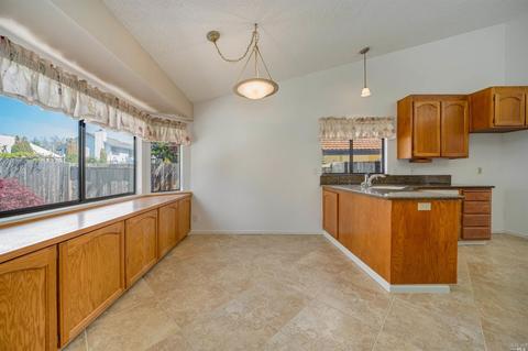 105 Beatrice Ct, Windsor, CA 95492 photo 15