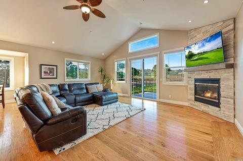 892 Jensen Ln, Windsor, CA 95492 photo 9