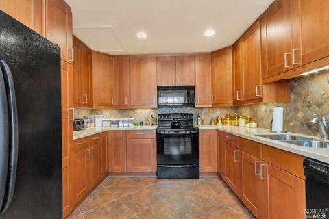 129 Nashville Ln, Vallejo, CA 94591 photo 11
