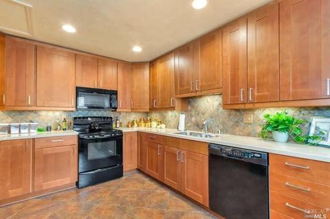 129 Nashville Ln, Vallejo, CA 94591 photo 13