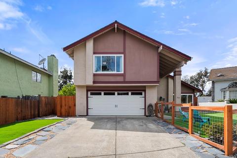 225 Stonewood Ct, Vallejo, CA 94591 photo 2