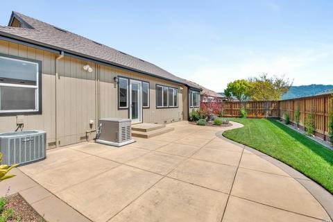 439 Gamay Dr, Cloverdale, CA 95425 photo 3