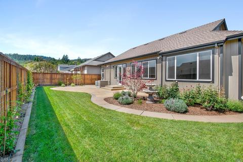 439 Gamay Dr, Cloverdale, CA 95425 photo 2