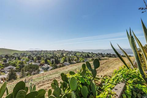648 Windsor Dr, Benicia, CA 94510 photo 39