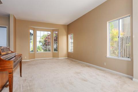 648 Windsor Dr, Benicia, CA 94510 photo 15