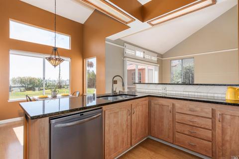 648 Windsor Dr, Benicia, CA 94510 photo 19
