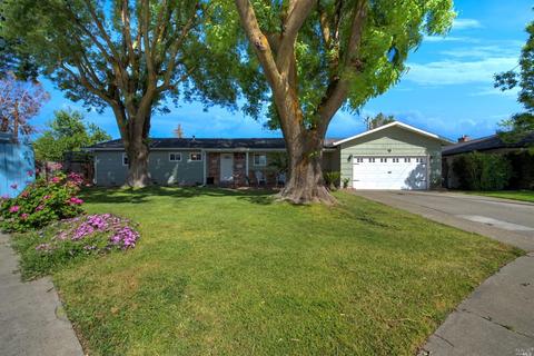 735 Deodara Pl, Dixon, CA 95620 photo 1