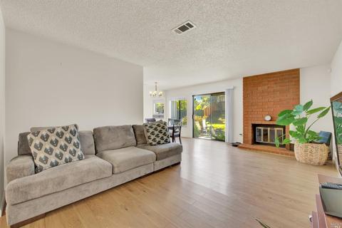 201 Dapple Dr, Vallejo, CA 94591 photo 9