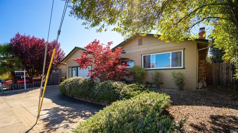350 Pomo Dr, Ukiah, CA 95482 photo 2