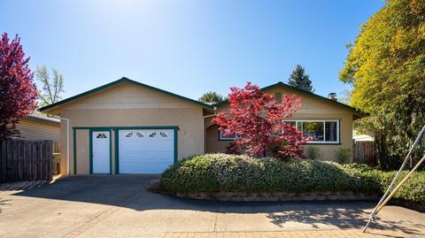350 Pomo Dr, Ukiah, CA 95482 photo 1
