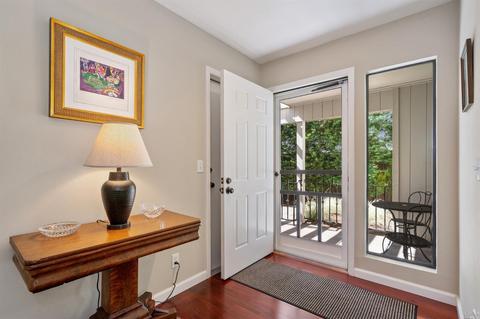 807 Crocus Dr, Sonoma, CA 95476 photo 3