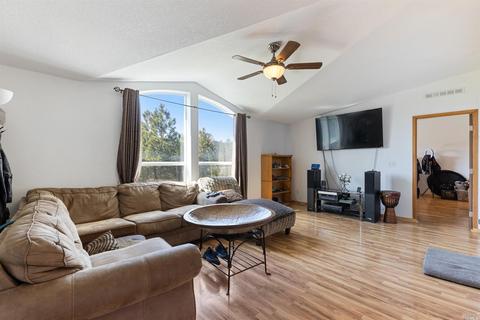 5290 Canyon Rd, Willits, CA 95490 photo 3