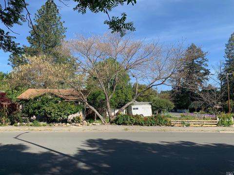 206 E 1st St, Cloverdale, CA 95425 photo 2
