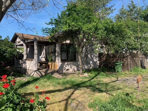 206 E 1st St, Cloverdale, CA 95425 photo 1