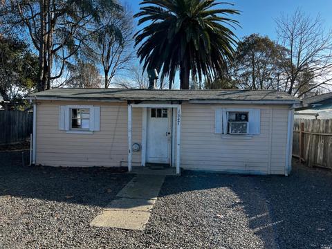 1647 H St, Napa, CA 94559 photo 1
