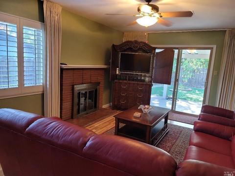 2161 Elderwood Dr, Martinez, CA 94553 photo 9
