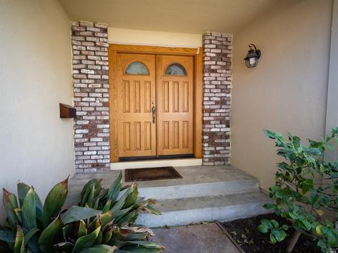 840 Echo Ct, Petaluma, CA 94954 photo 3