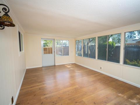 840 Echo Ct, Petaluma, CA 94954 photo 11