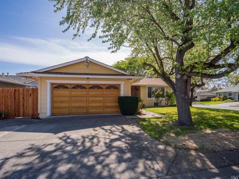 840 Echo Ct, Petaluma, CA 94954 photo 1