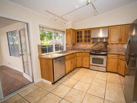 840 Echo Ct, Petaluma, CA 94954 photo 12